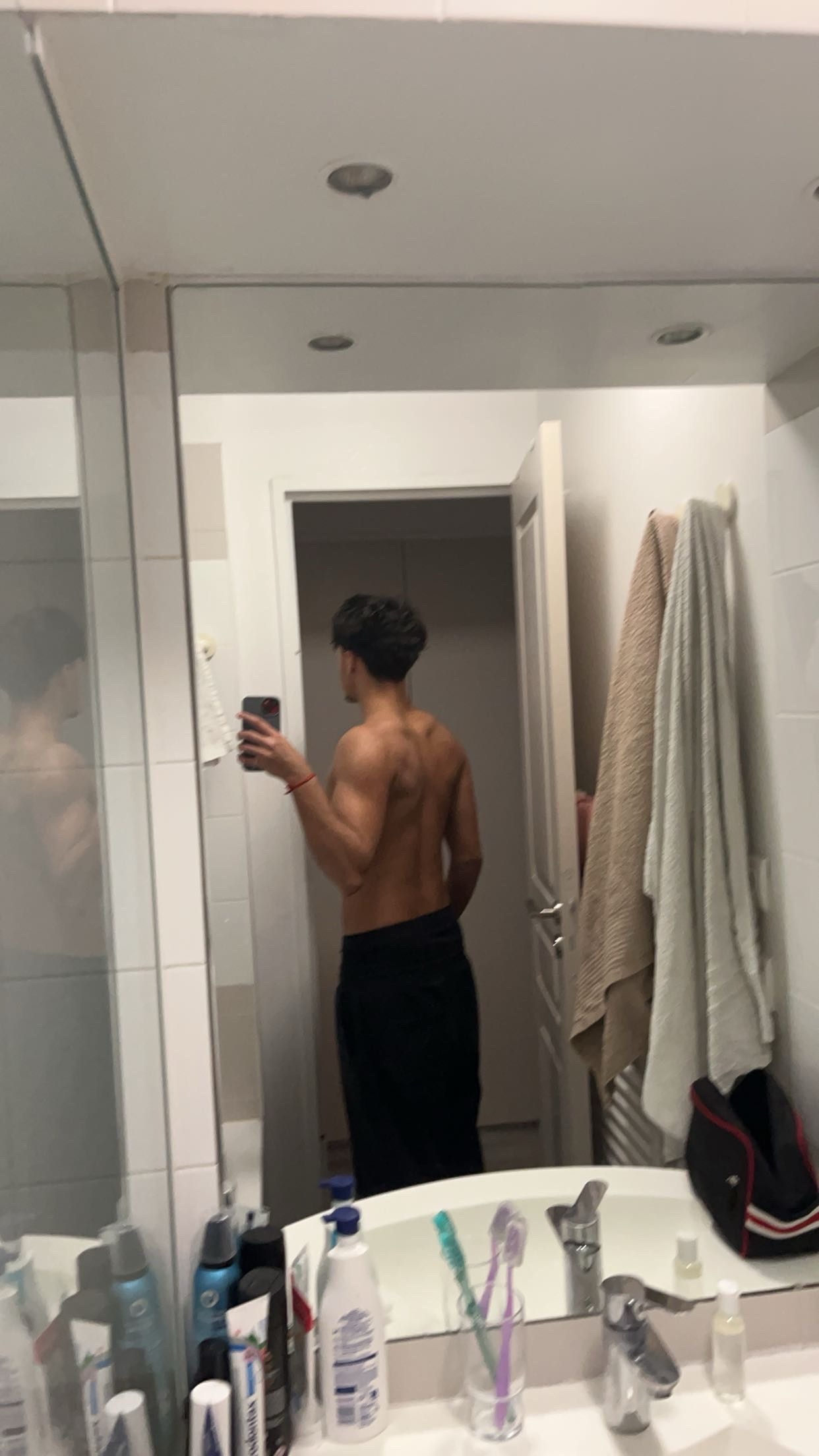 Profil de Nadjib, 19 ans, Trav à Schiltzberg