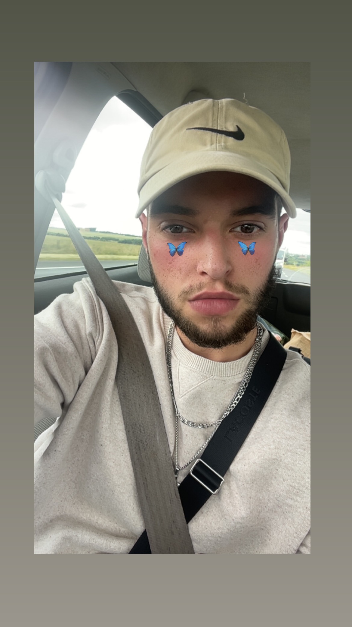 Profil de Charafdine, 24 ans, Trav à Vallée de l'Ernz