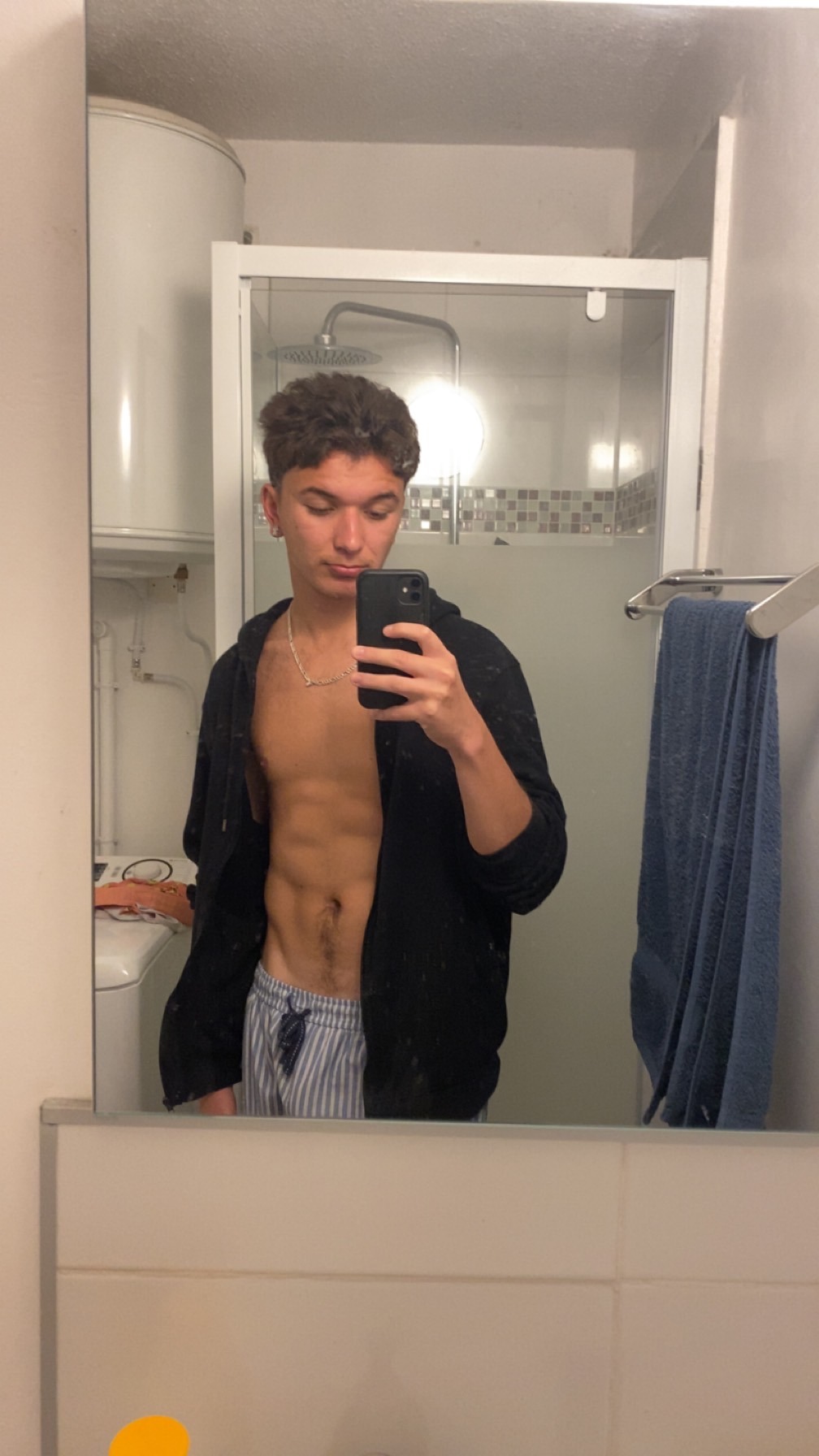 Profil de Sofian, 21 ans, Trav à Weiler