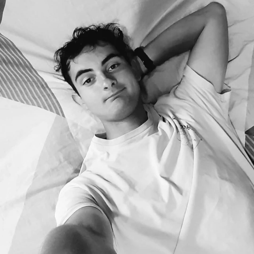 Profil de Remus, 19 ans, Trav à Bill