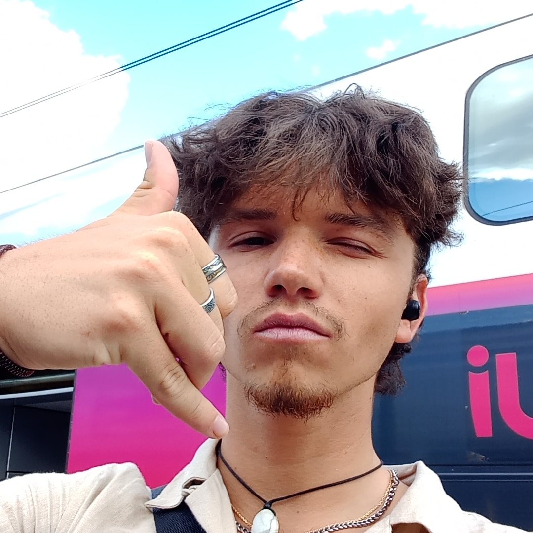 Profil de Oumarou, 22 ans, Trav à Holler