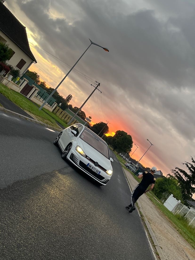 Profil de Adi, 23 ans, Trav à Colbette